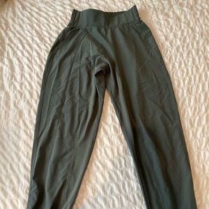 HALARA green athletic joggers